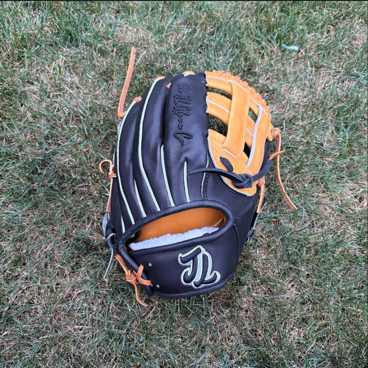 JL glove co 11.75in ltd